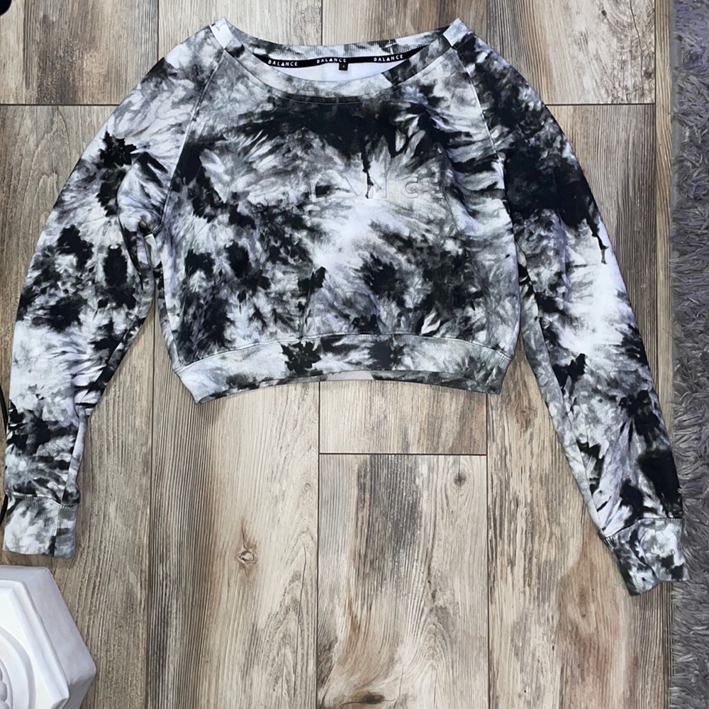 Balance athletica cropped sweater